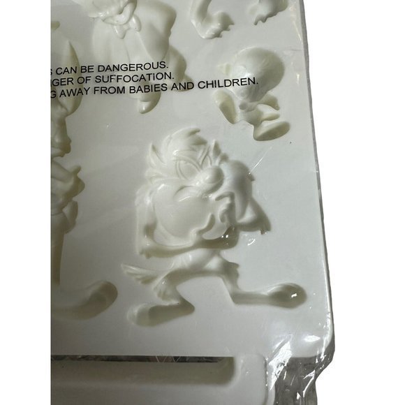 Vintage Warner Bros Looney Tunes Jello Gelatin Ice Chocolate Plastic Mold - Picture 3 of 7